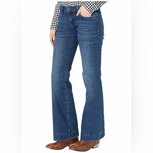 WOMEN'S WRANGLER RETRO® MAE WIDE LEG TROUSER JEAN IN SOPHIA